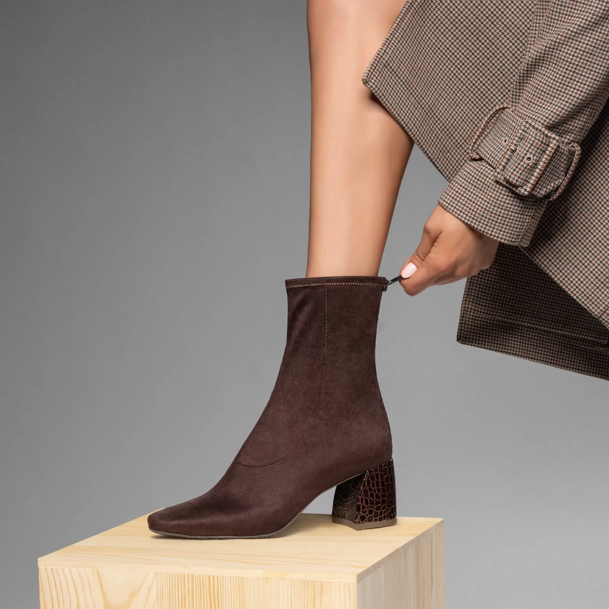 Sale NEWTON Women Stretch Collection | Bootie